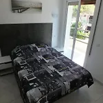 Hermoso Apartamento Renovado Para 4 Pers. Con Parking Privado En Roses - Es-204-11