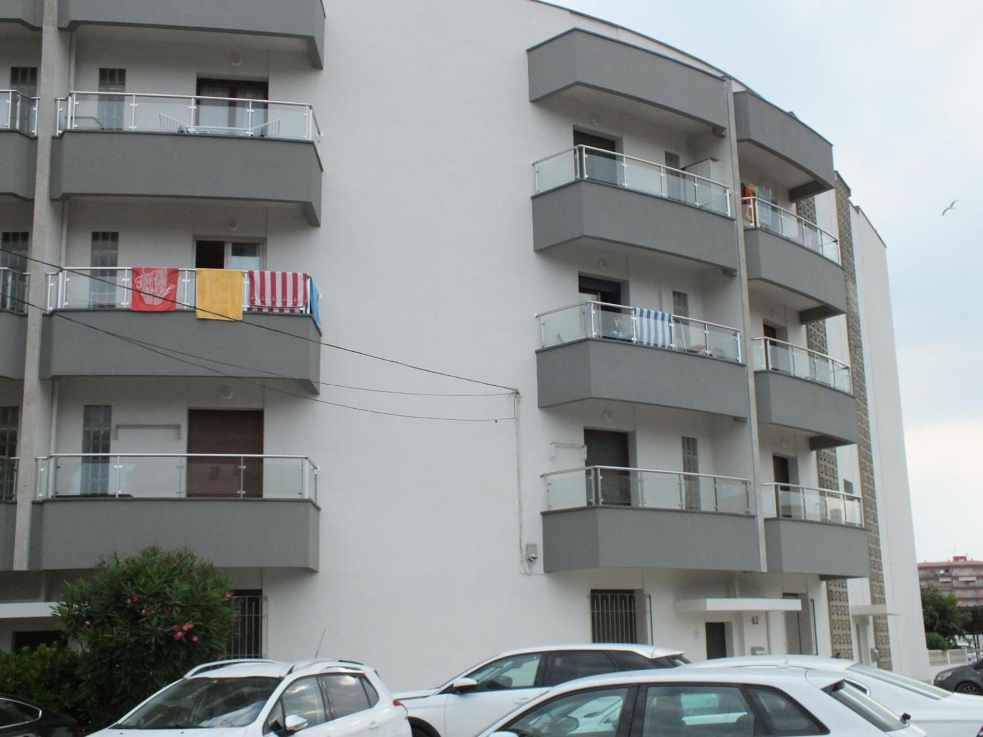 Hermoso Renovado 4 Pers. Con Parking Privado En - Es-204-11 * Roses